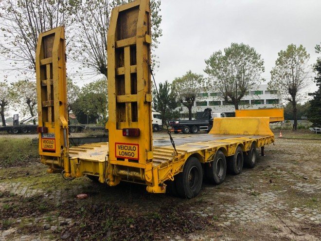 SEMI REBOQUE - PORTA MÁQUINAS